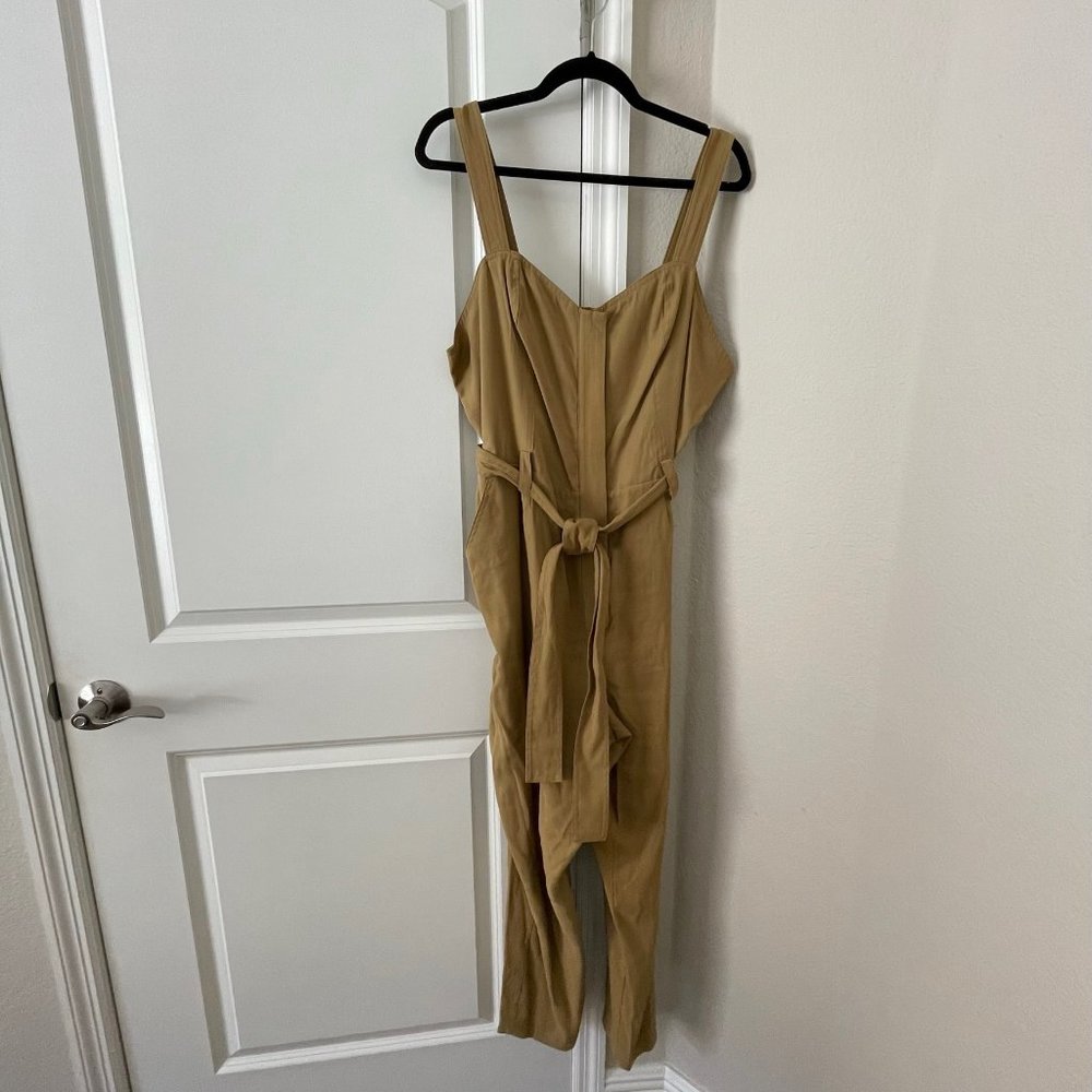 Nine West Jumpsuit Sleeveless Smocked Back Tie Waist Side Pockets Gold XL